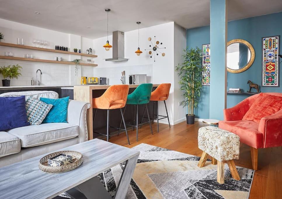 היימל המפסטד The Chapel Cottage By Ritual Stays מראה חיצוני תמונה